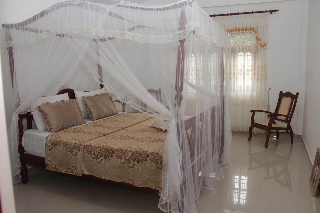 Deutsche Villa Хиккадува Экстерьер фото