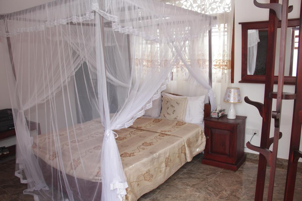 Deutsche Villa Хиккадува Экстерьер фото