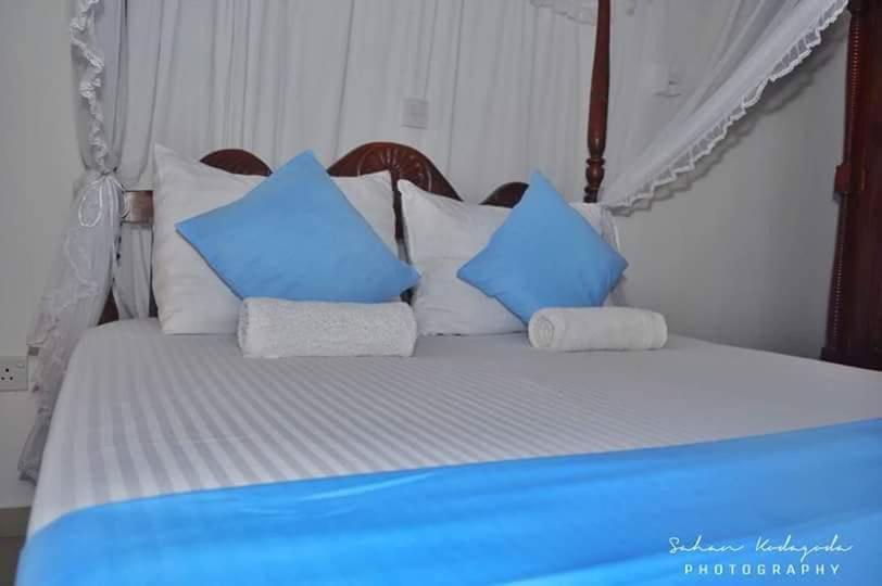 Deutsche Villa Хиккадува Экстерьер фото