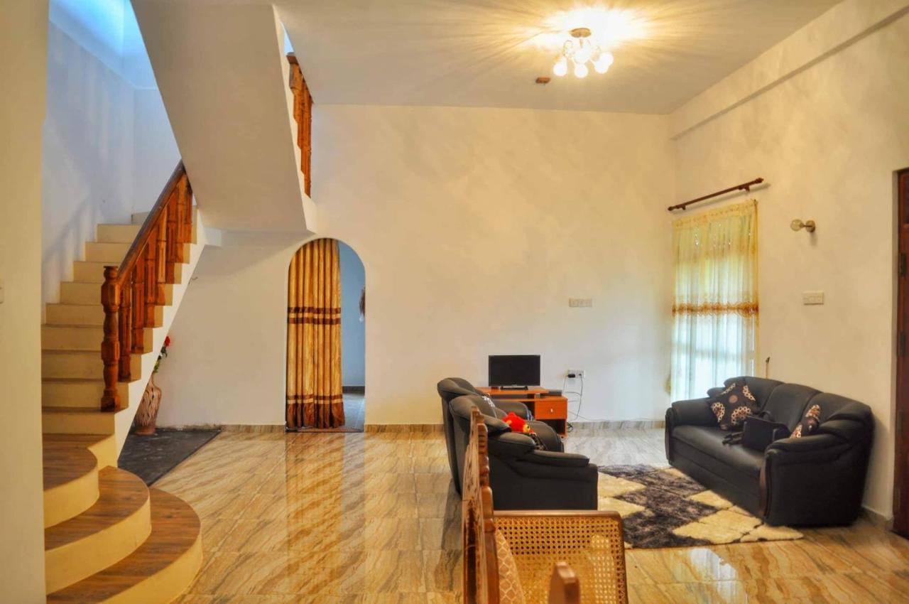 Deutsche Villa Хиккадува Экстерьер фото