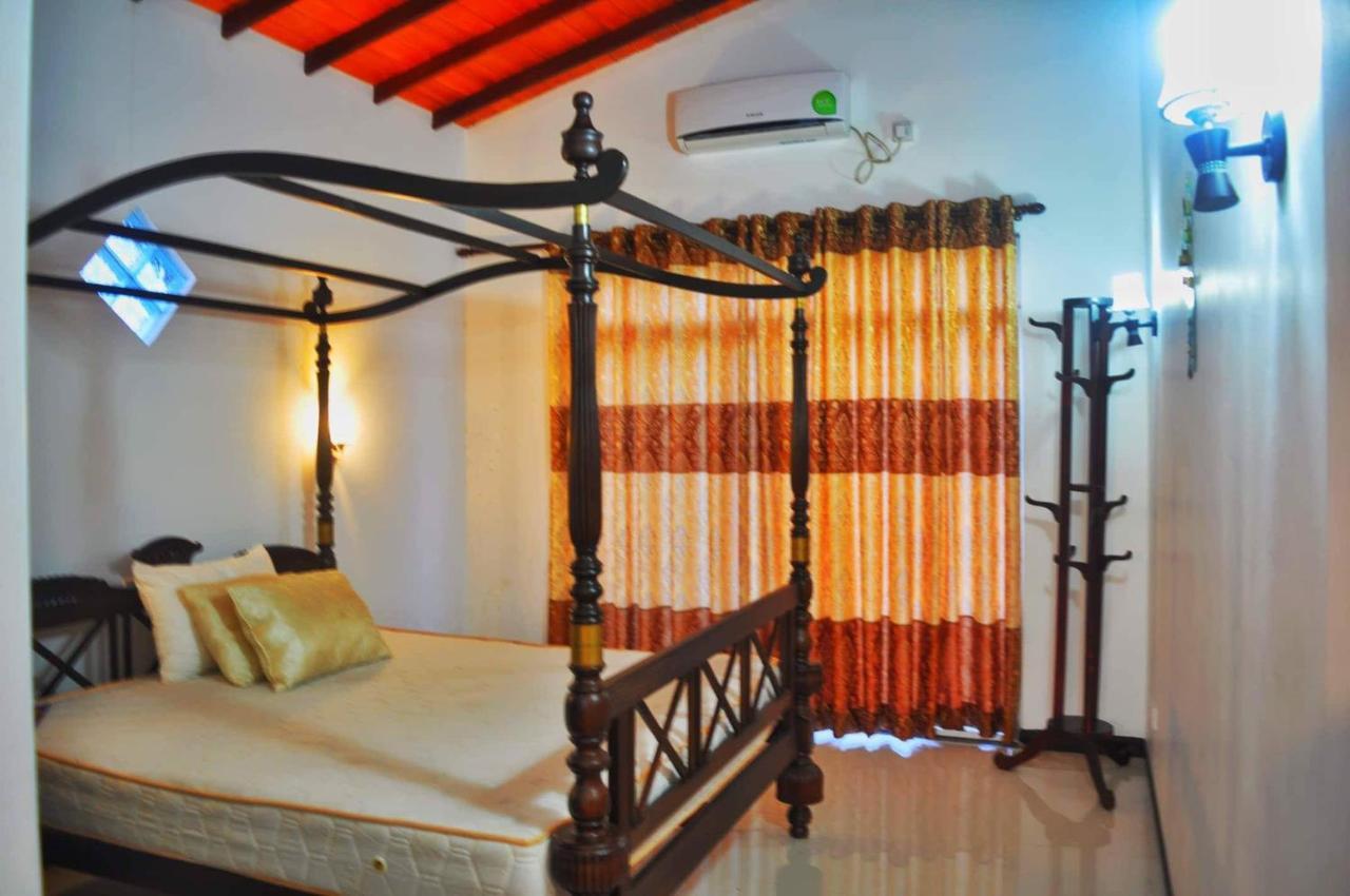 Deutsche Villa Хиккадува Экстерьер фото