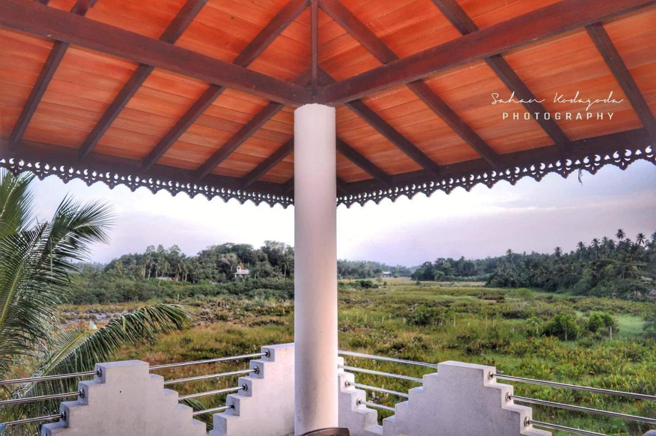 Deutsche Villa Хиккадува Экстерьер фото