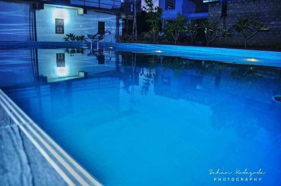Deutsche Villa Хиккадува Экстерьер фото