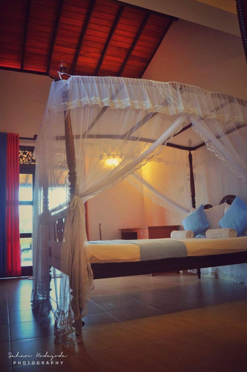 Deutsche Villa Хиккадува Экстерьер фото