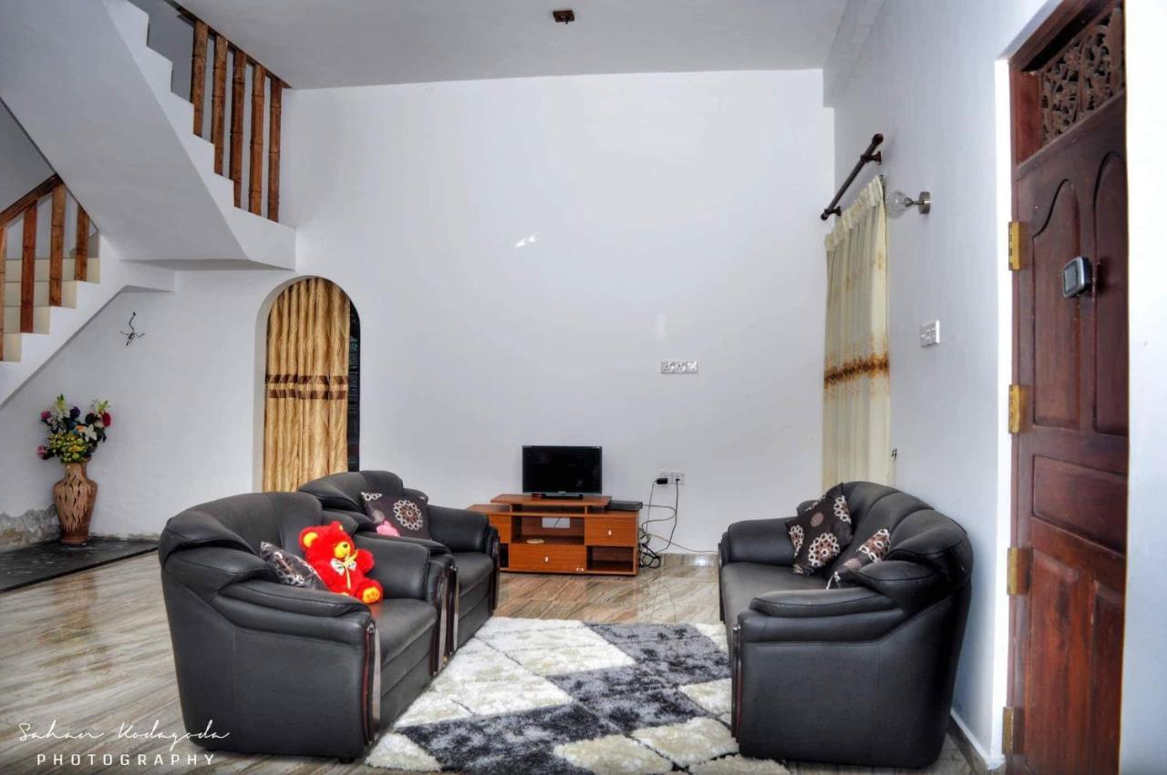 Deutsche Villa Хиккадува Экстерьер фото