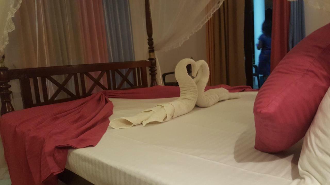 Deutsche Villa Хиккадува Экстерьер фото